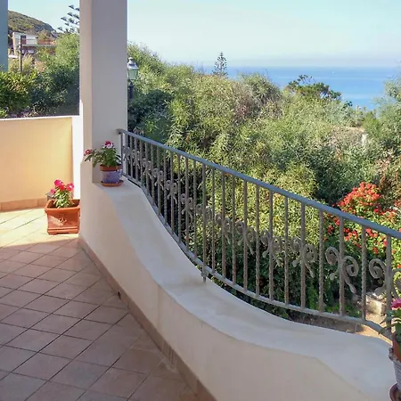 Amazing In Loc,ta Marina Di Guttu With Wifi